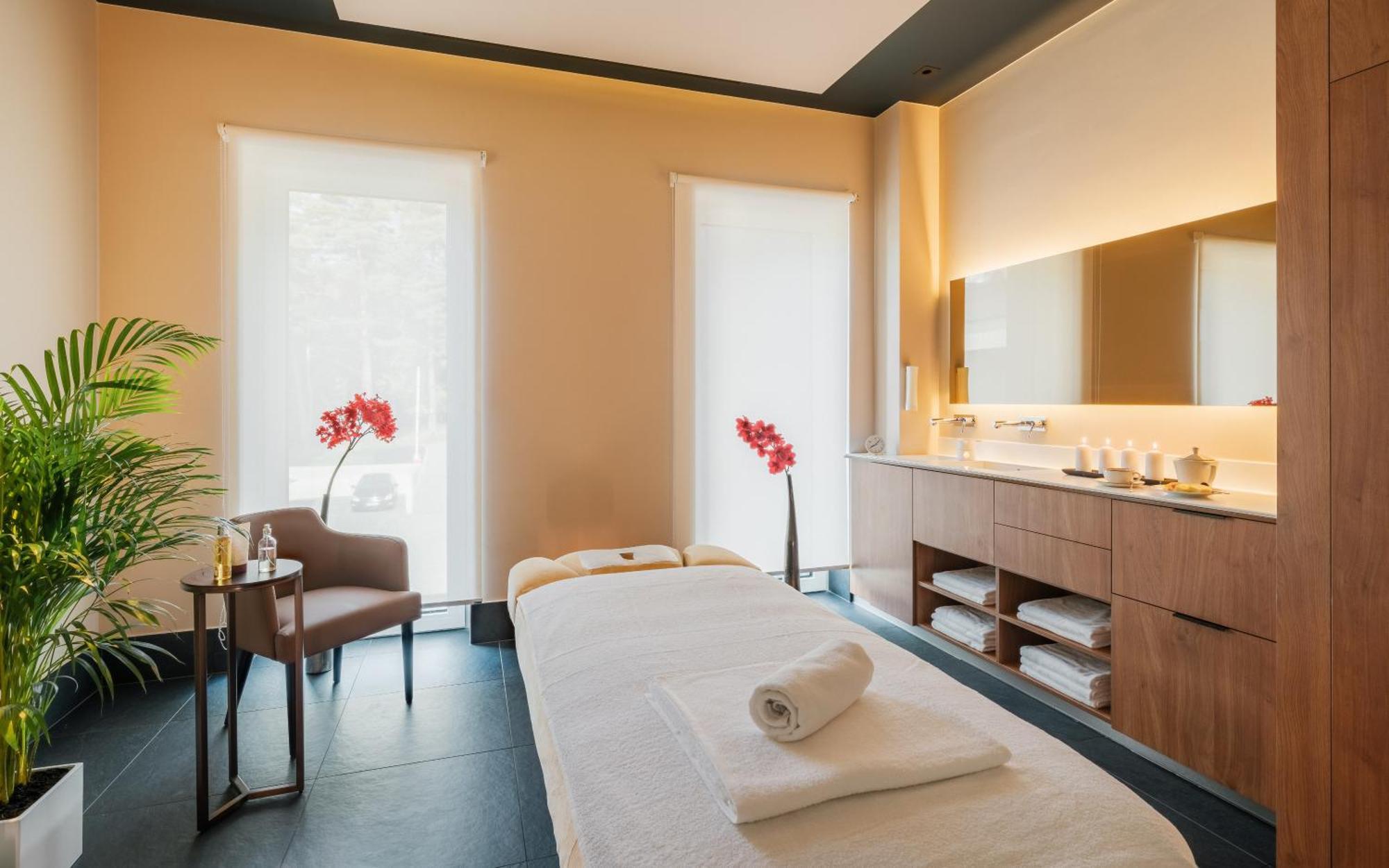 Pieniny Grand Hotel シュツァブニツァ エクステリア 写真